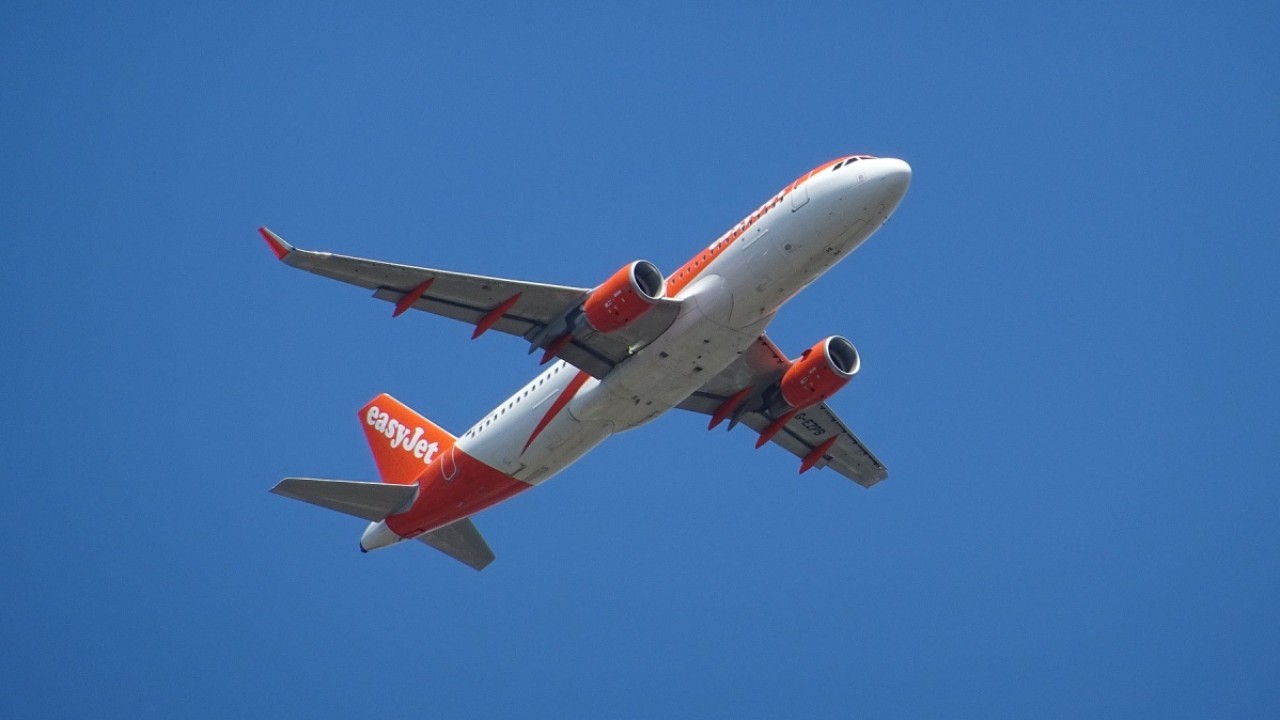 easyjet